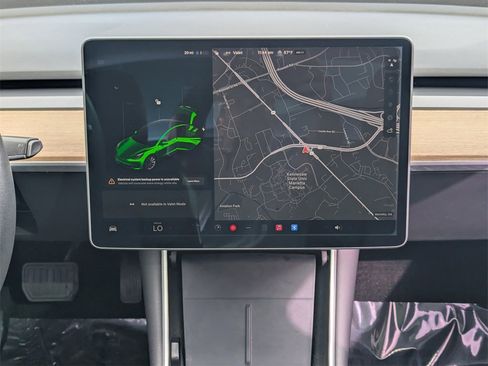 Used 2019 Tesla Model 3 Standard Range Plus image 12