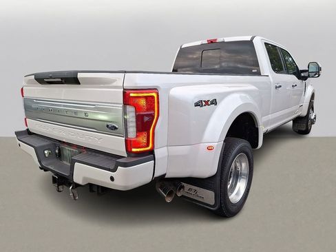 Used 2018 Ford F450 Limited image 4