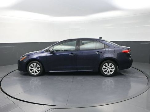 Used 2024 Toyota Corolla LE FWD image 4