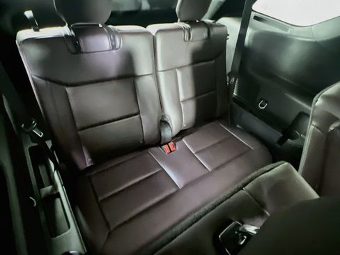 Used 2025 Ford Explorer Platinum w/ Ultimate Package AWD/4WD image 26