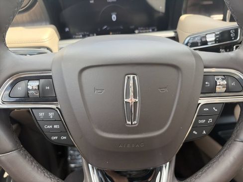 Certified 2023 Lincoln Nautilus Reserve AWD/4WD image 32