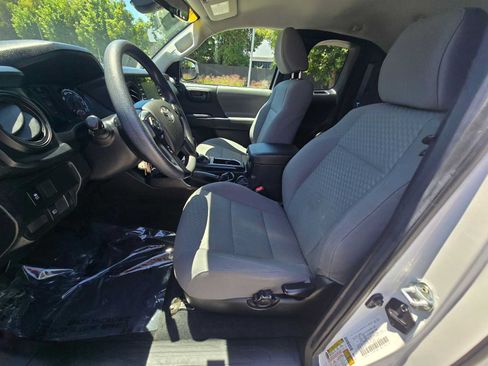 Used 2023 Toyota Tacoma SR AWD/4WD image 18