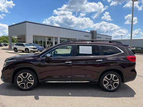 Used 2023 Subaru Ascent Touring AWD/4WD image 4
