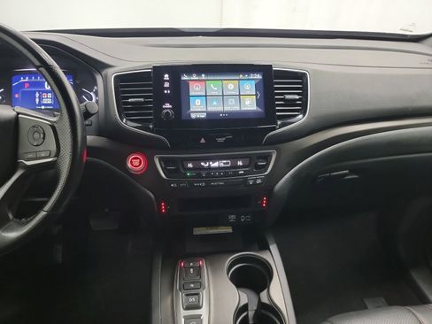 Certified 2023 Honda Passport TrailSport image 20