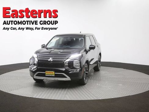 Used 2024 Mitsubishi Outlander SE AWD/4WD image 52