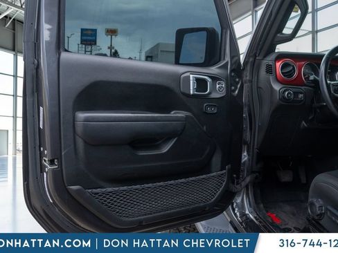 Used 2023 Jeep Wrangler Unlimited Rubicon w/ Xtreme 35 Tire Package AWD/4WD image 9