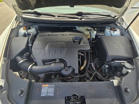 Used 2011 Chevrolet Malibu LT w/ Power Convenience Package FWD image 26