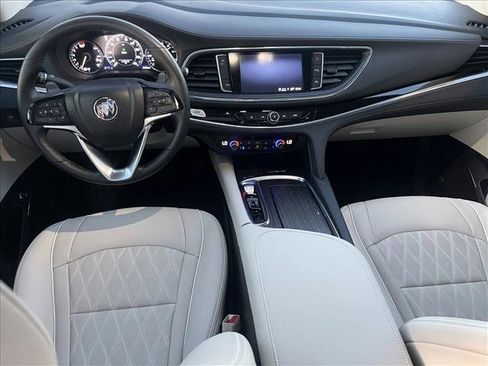 Used 2022 Buick Enclave Avenir w/ Avenir Technology Package image 12