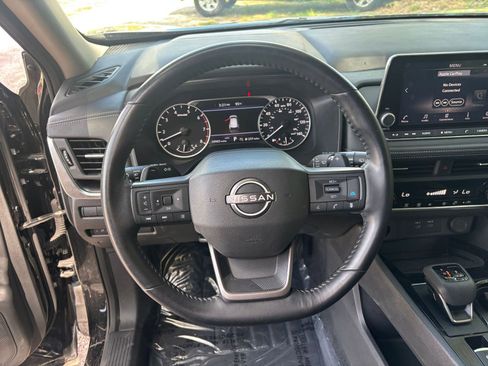 Used 2025 Nissan Rogue SV AWD/4WD image 30