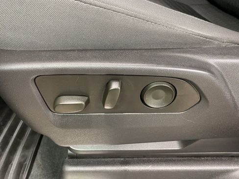 Used 2022 Chevrolet Silverado 1500 RST w/ Z71 Off-Road Package image 30