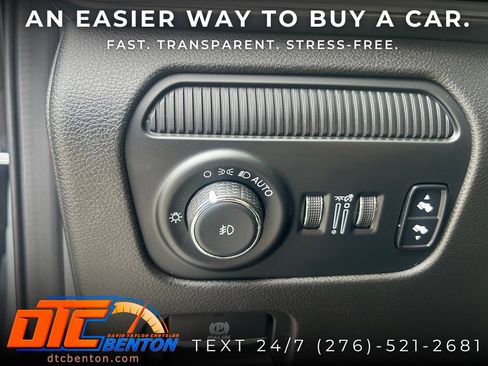Used 2023 Jeep Wagoneer Series II AWD/4WD image 14