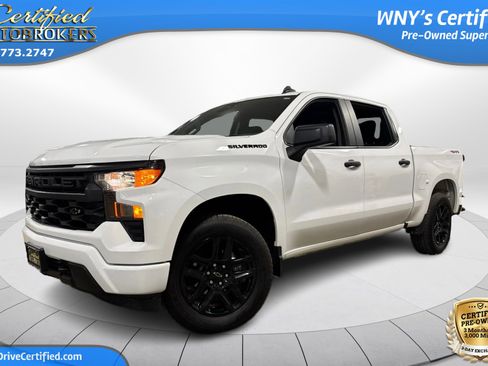 Used 2023 Chevrolet Silverado 1500 Custom image 1