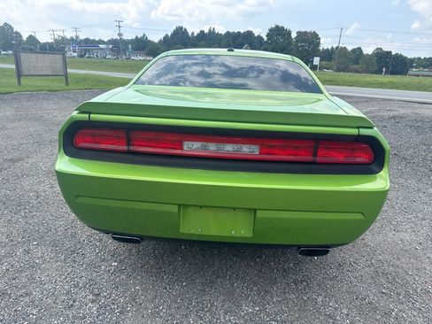 Used 2011 Dodge Challenger R/T RWD image 11