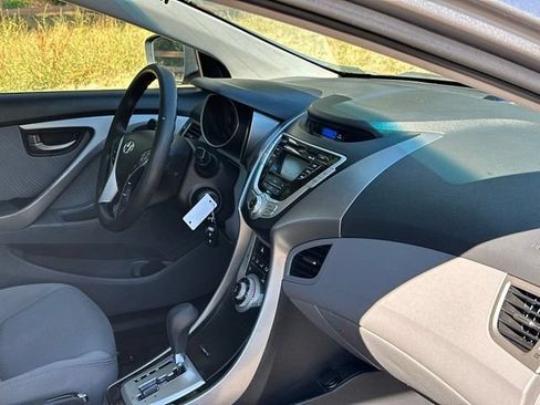 Used 2012 Hyundai Elantra GLS w/ Preferred Pkg 3 FWD image 23