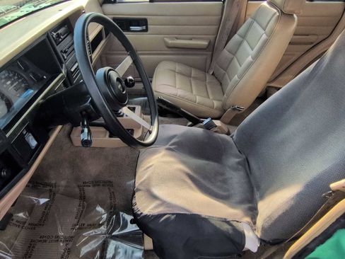 Used 1994 Jeep Cherokee SE image 10