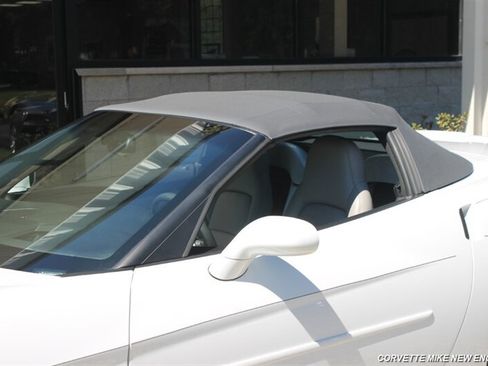 Used 2007 Chevrolet Corvette Convertible w/ Preferred Equipment Group RWD image 10