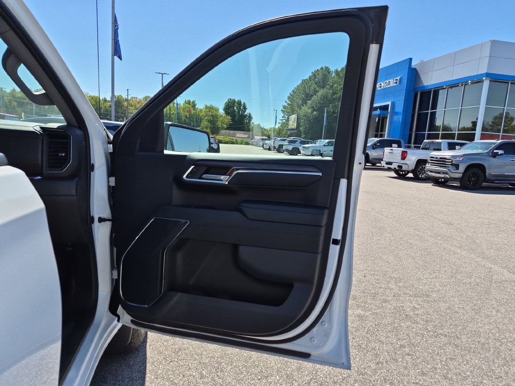 Certified 2023 Chevrolet Silverado 1500 LT AWD/4WD image 40
