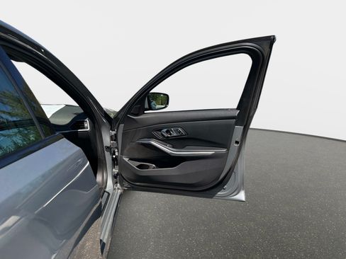 Used 2023 BMW 330i Sedan w/ Driving Assistance Package RWD image 22