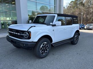 New 2025 Ford Bronco Outer Banks video 1