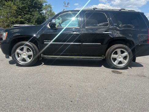 Used 2013 Chevrolet Tahoe LTZ AWD/4WD image 10
