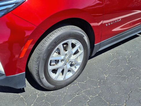 Used 2023 Chevrolet Equinox LT image 4