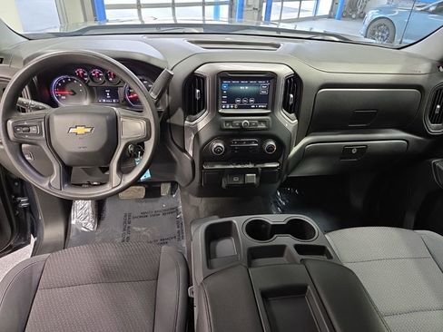 Used 2019 Chevrolet Silverado 1500 Custom w/ Custom Value Package image 11