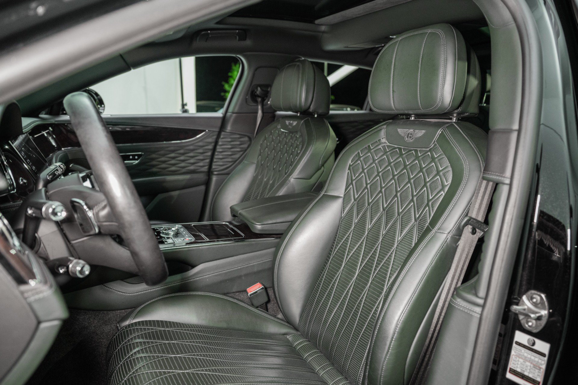 Certified 2022 Bentley Flying Spur V8 AWD/4WD image 20