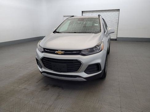 Used 2017 Chevrolet Trax LT w/ LT Convenience Package FWD image 15