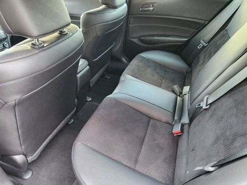 Used 2018 Acura ILX FWD image 31