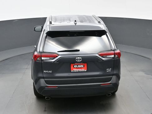 Used 2025 Toyota RAV4 XLE AWD/4WD image 39
