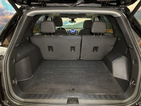 Used 2023 Chevrolet Equinox LT image 59
