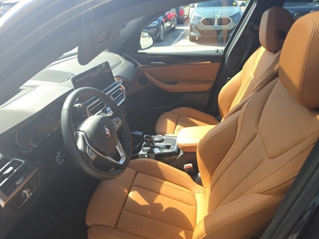 Used 2024 BMW X3 xDrive30i w/ Premium Package AWD/4WD image 3