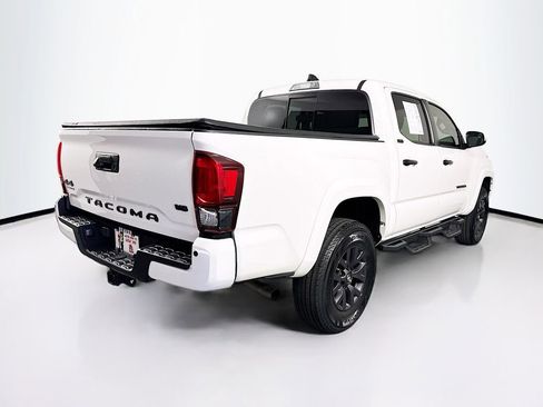 Used 2023 Toyota Tacoma SR5 AWD/4WD image 10