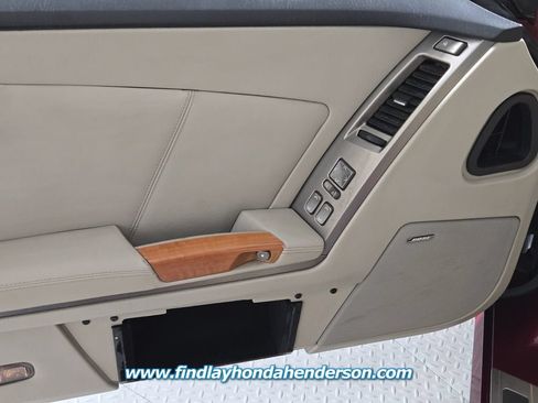 Used 2006 Cadillac XLR RWD image 16