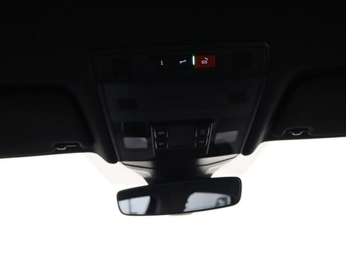 Used 2025 Volkswagen Jetta Sport FWD image 21