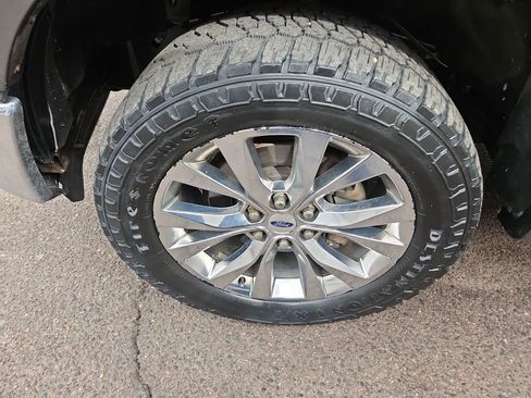 Used 2016 Ford F150 Lariat w/ Equipment Group 502A Luxury AWD/4WD image 27