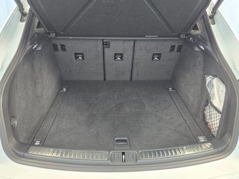 Used 2022 Porsche Macan S image 13