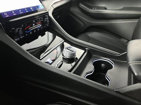 Used 2023 Jeep Grand Cherokee Limited image 31