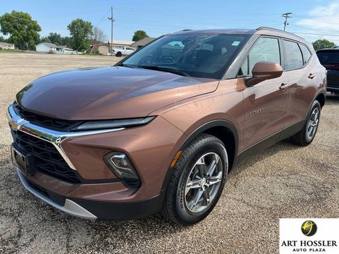 Used 2024 Chevrolet Blazer LT w/ Convenience Package FWD image 1