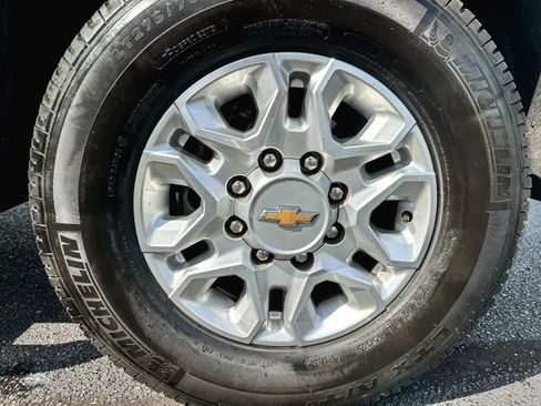 Used 2024 Chevrolet Silverado 3500 LT w/ All Star Edition AWD/4WD image 11