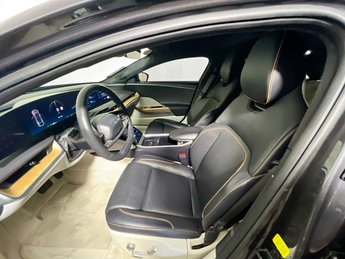Used 2024 Lucid Air Touring AWD/4WD image 7