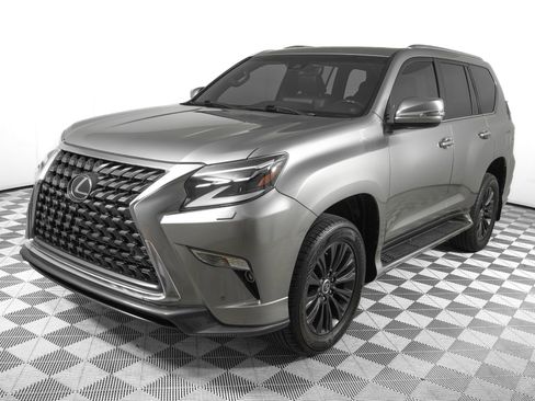 Used 2023 Lexus GX 460 Luxury w/ Sport Design Package AWD/4WD image 7