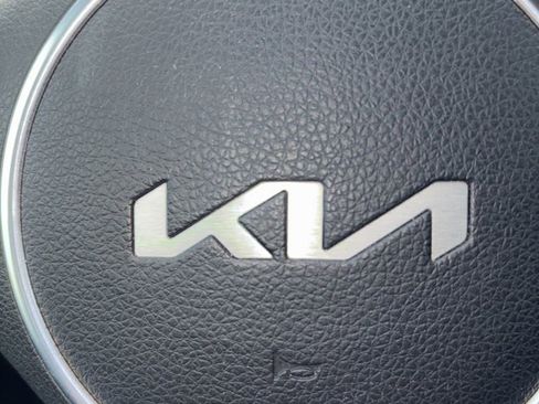 Used 2022 Kia K5 LXS image 36