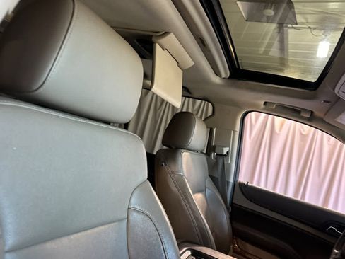 Used 2015 Chevrolet Suburban LTZ AWD/4WD image 20