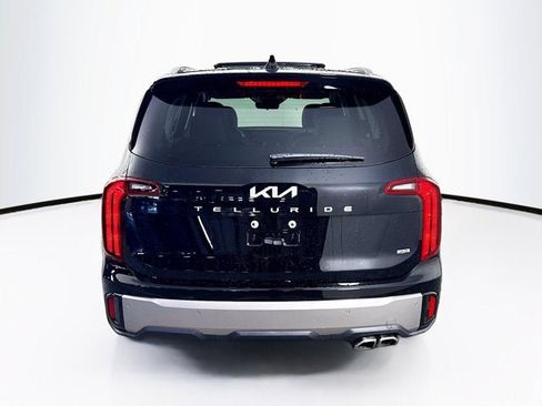 New 2025 Kia Telluride S image 6