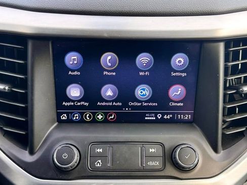 Used 2023 GMC Acadia SLE w/ Driver Convenience Package image 19