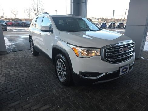 Used 2019 GMC Acadia SLE image 5
