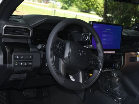 New 2026 Toyota 4Runner Limited AWD/4WD image 5