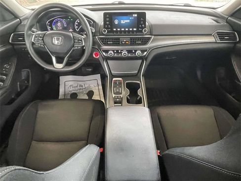 Used 2018 Honda Accord Hybrid image 11