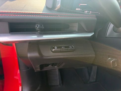 Certified 2021 Chevrolet Corvette Stingray Premium Cpe w/ Z51 Performance Package RWD image 12